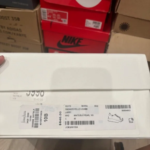 Designer Alexander Mcqueen sneakers